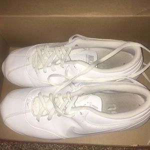 NIKE CHEER UNITE CHEER SHOES